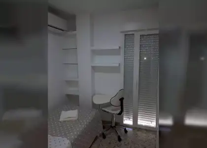 Alquiler de habitaciones en piso de 3 dormitorios para estudiantes en Granada en Granada