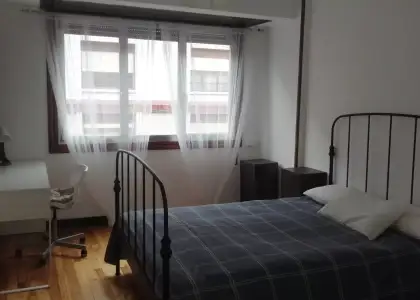 Alquiler de habitaciones en piso de 3 habitaciones en Bizkaia en Bilbao