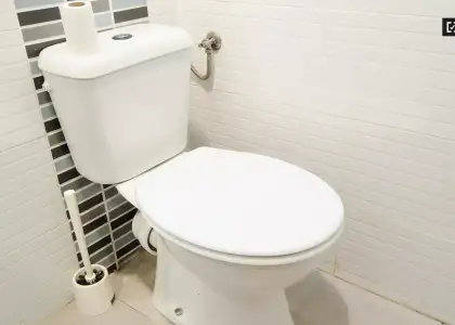 Cómoda habitación con cómoda en piso compartido, Ciutat Vella en Valencia