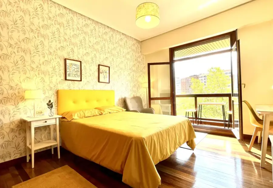 Habitación en piso compartido de 5 dormitorios en alquiler en Castaños, con todos los gastos incluidos en Bilbao