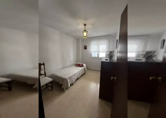 Habitación en un apartamento compartido de 2 habitaciones en alquiler en Plaza de Toros Vieja, todos los gastos incluidos. en Málaga