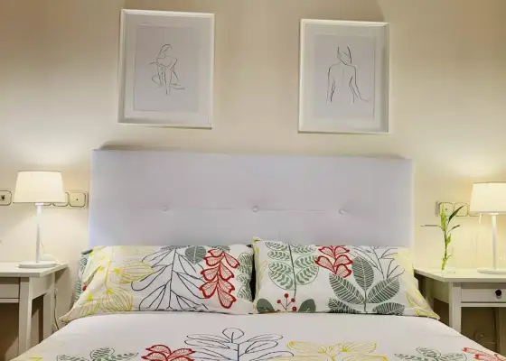 Habitación en un piso compartido de 4 habitaciones en alquiler en Indautxu, todos los gastos incluidos. en Bilbao