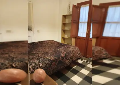 Se alquila habitación en piso compartido de 2 habitaciones en Albaycín, gastos incluidos en Granada