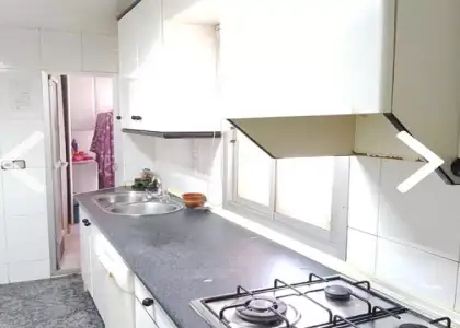 Se alquila habitación en piso compartido de 3 habitaciones en Murcia, no se permite fumar ni mascotas, gastos incluidos. en Murcia