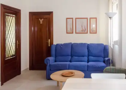 Se alquila habitación en piso compartido de 5 habitaciones en Oviedo en Oviedo