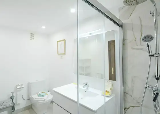 Se alquila habitación en piso de 4 habitaciones en Santutxu en Bilbao